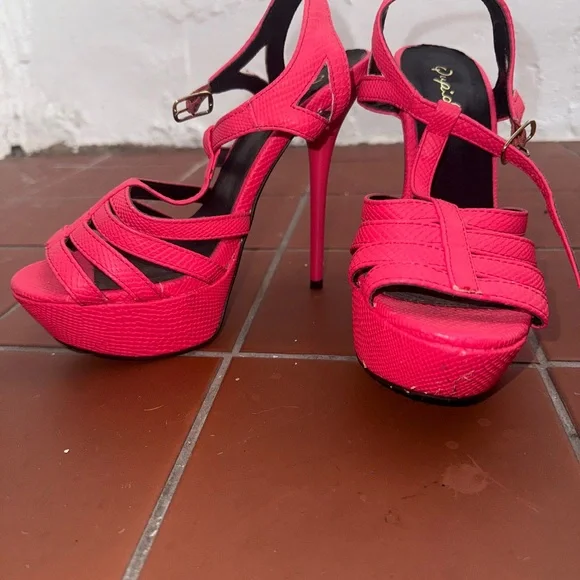 Qupid Hot Pink Strappy Platform Heels - Picture 1 of 5